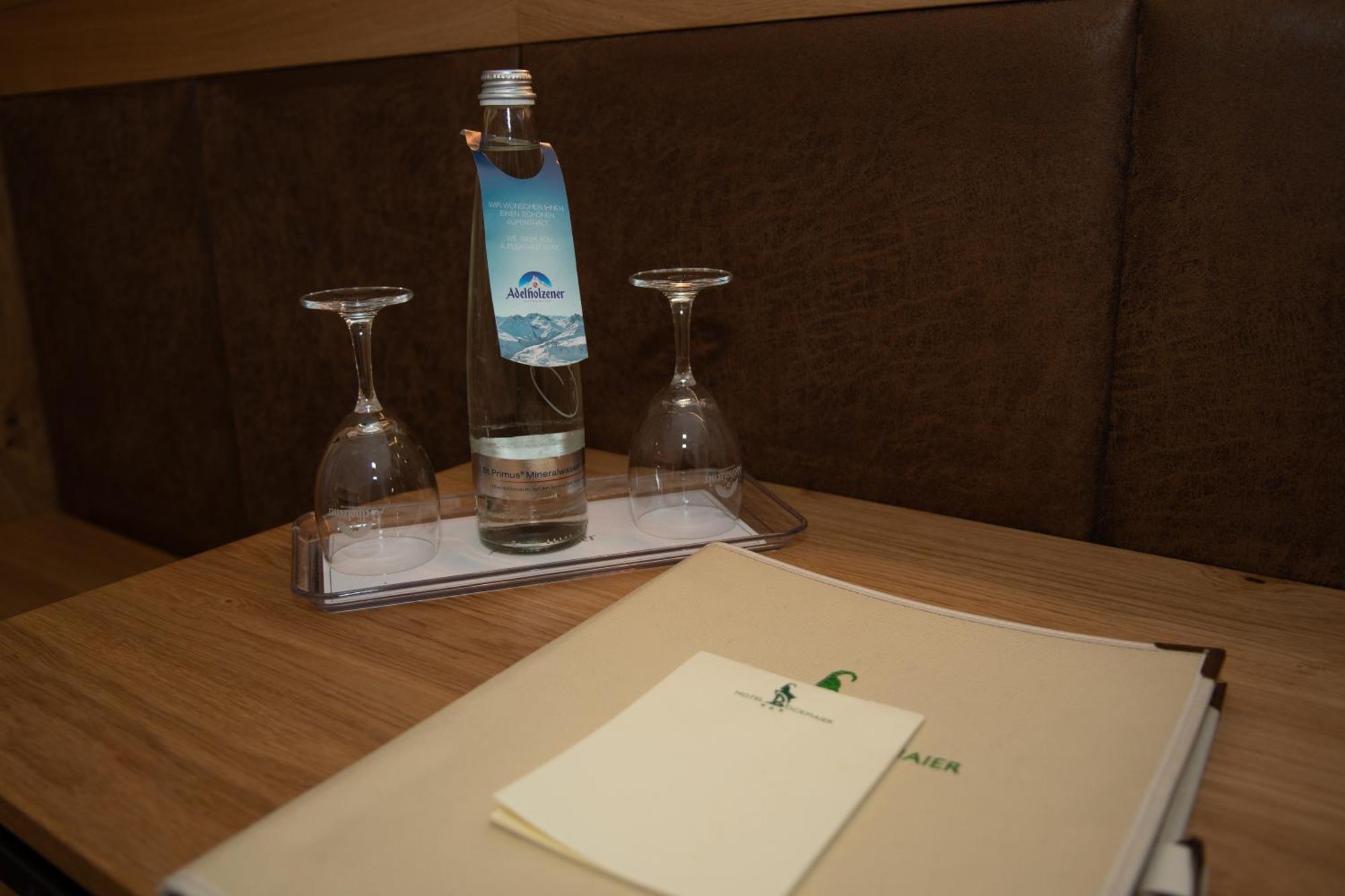 Hotel Bockmaier Oberpframmern ภายนอก รูปภาพ