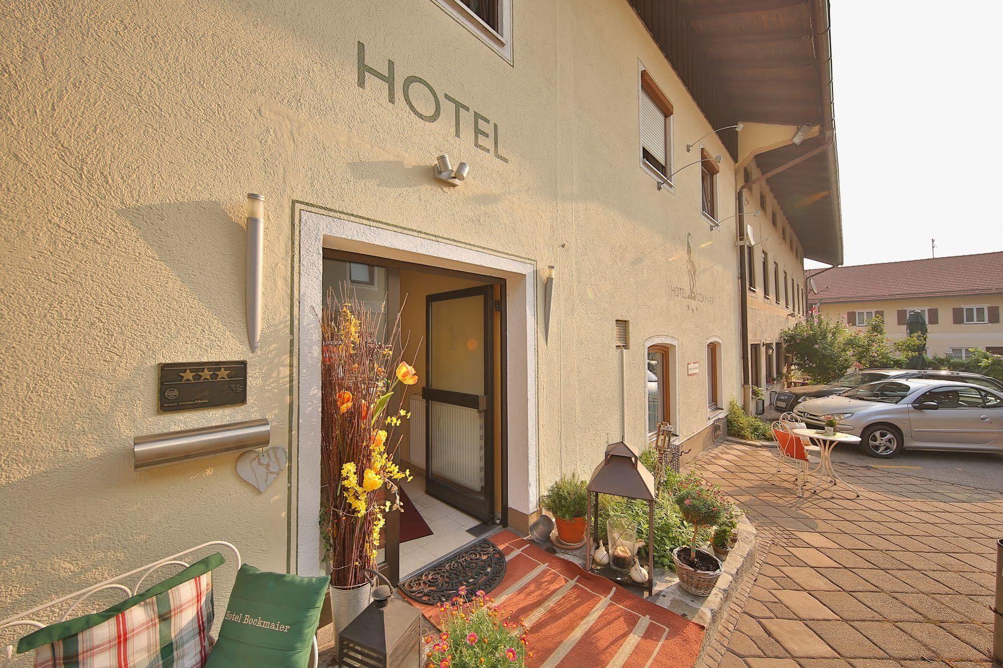Hotel Bockmaier Oberpframmern ภายนอก รูปภาพ