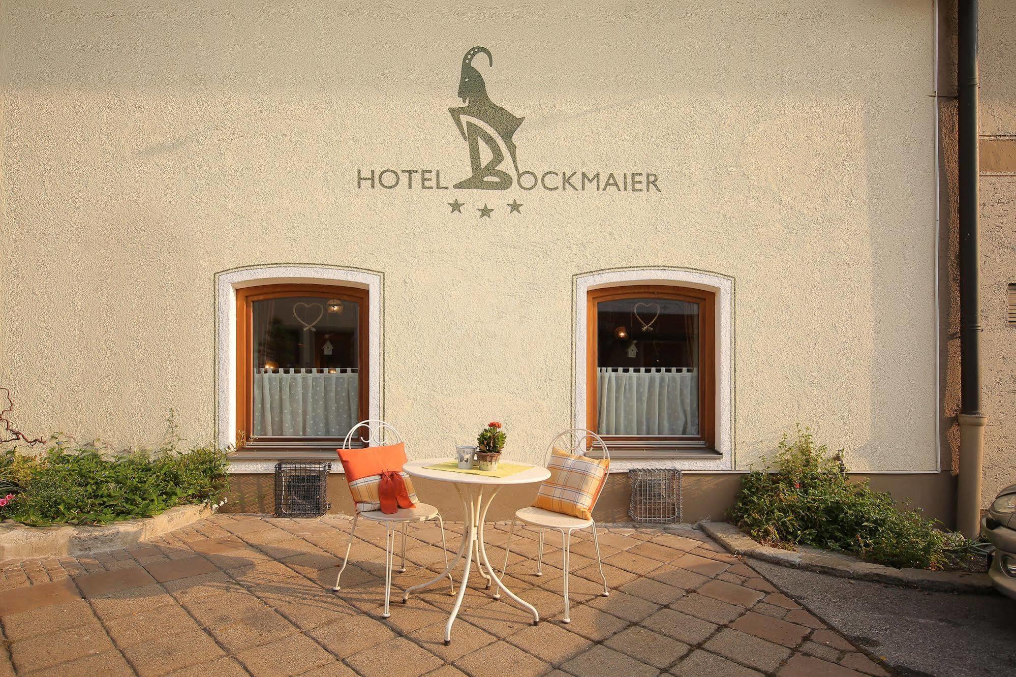 Hotel Bockmaier Oberpframmern ภายนอก รูปภาพ