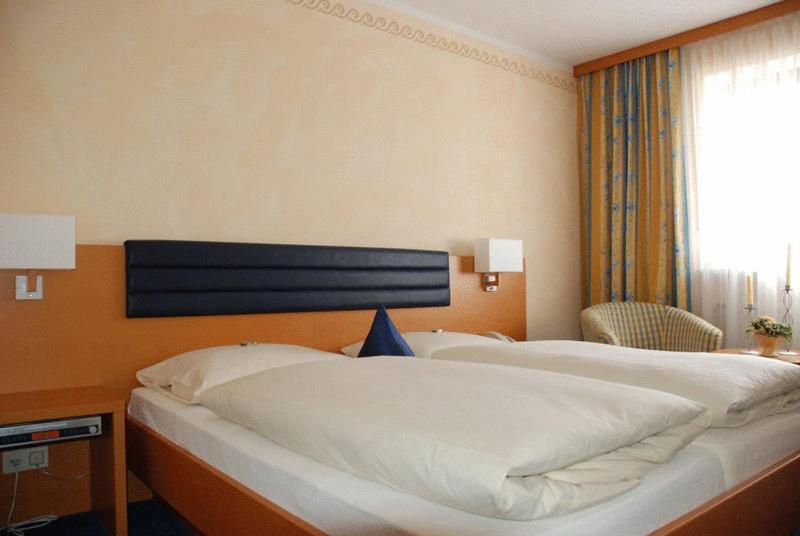 Hotel Bockmaier Oberpframmern ห้อง รูปภาพ